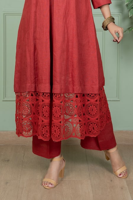 Buy_Gothilo_Red Linen Lace V-neck Rose Kurta And Pant Set 