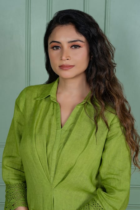 Buy Gothilo Green Linen Lace Collared, V-neck Leaf Dress Buy_Gothilo_Green Linen Lace Collared, V-neck Leaf Dress