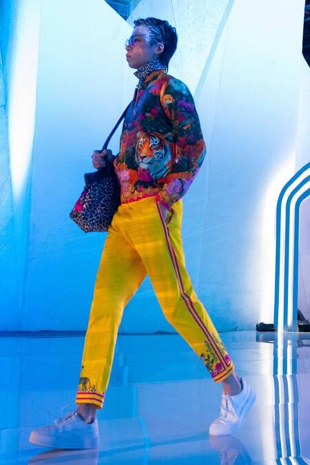 MR. Ajay Kumar Green Cotton Satin, Lycra Stratus Printed Bomber Jacket at Aza Fashions MR. Ajay Kumar_Green Cotton Satin, Lycra Stratus Printed Bomber Jacket _at_Aza_Fashions