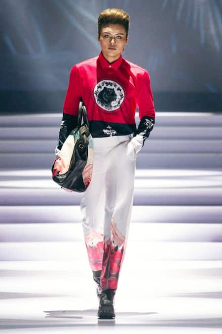 MR. Ajay Kumar Sher Signature Print Shirt 