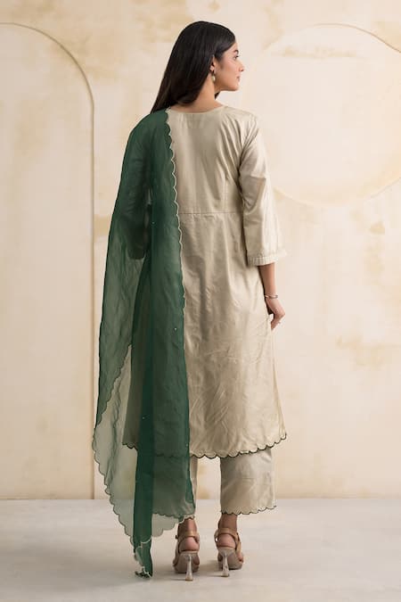 Neelu And Manvi Village Life Thread Embroidered Kurta Set 