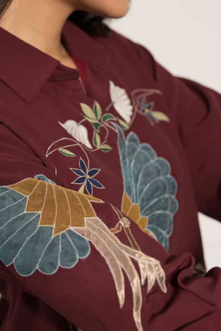 Buy_Neelu And Manvi_Wine Georgette Applique, Embroidery Collared, V-neck Thread Work Dress 