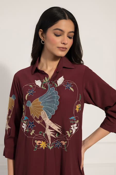 Shop_Neelu And Manvi_Wine Georgette Applique, Embroidery Collared, V-neck Thread Work Dress 