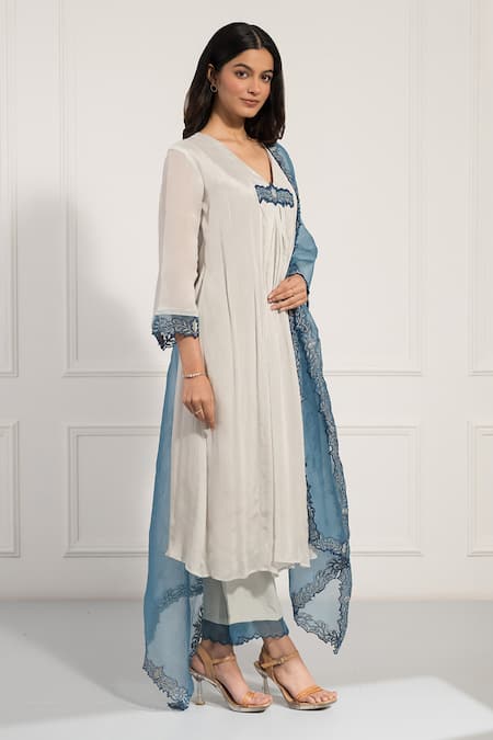 Buy_Neelu And Manvi_Blue Chinon, Organza Embroidery V-neck V Kurta Pant Set _Online_at_Aza_Fashions