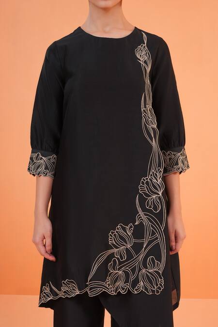 Origani_Black Chanderi Silk Embroidery Round , Keyhole Kurta And Pant Set _at_Aza_Fashions
