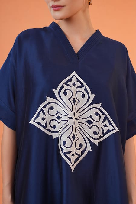 Buy_Origani_Blue Chanderi Silk Applique, Embroidery Split Resham Work Kurta And Pant Set 