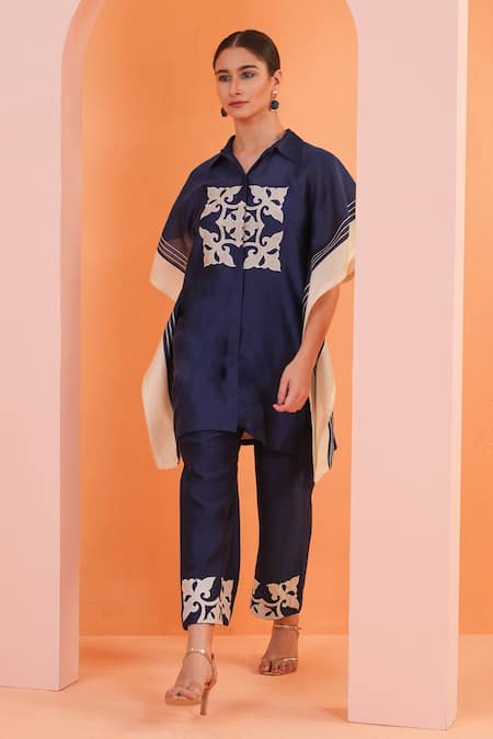 Origani Resham Work Kurta & Pant Set 