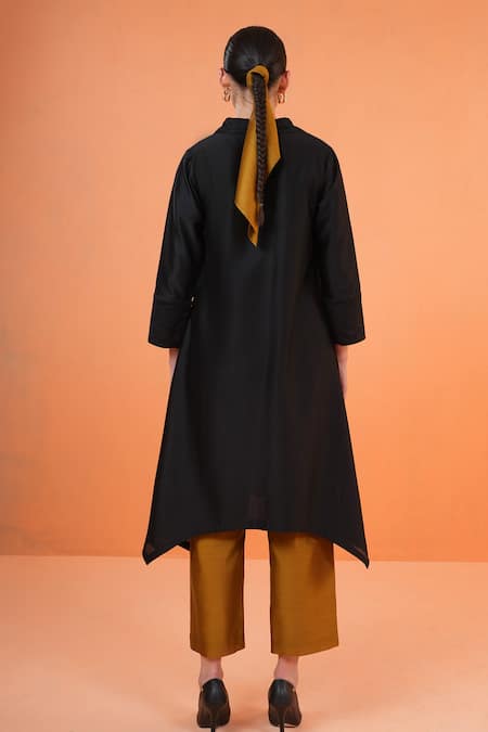 Origani Applique Resham Kurta & Contrast Pant Set 