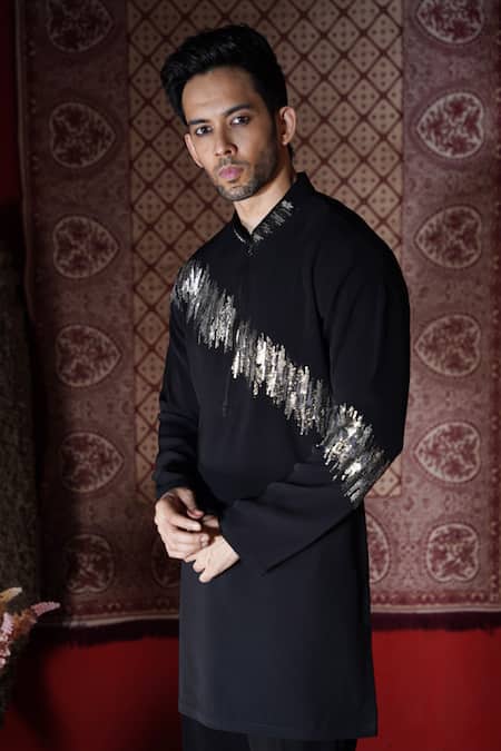 Buy_AUGUST by Swati Akash Jhunjhunwala_Black Sequins Work Kurta Set _Online_at_Aza_Fashions