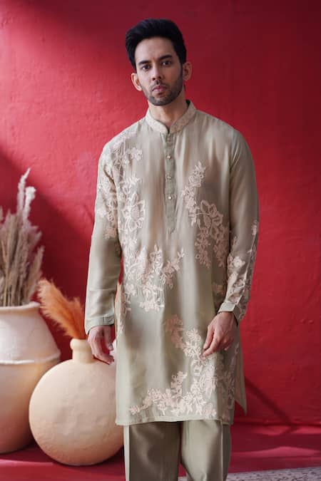 Shop_AUGUST by Swati Akash Jhunjhunwala_Green Organza Embroidery Floral Kurta Set _Online_at_Aza_Fashions