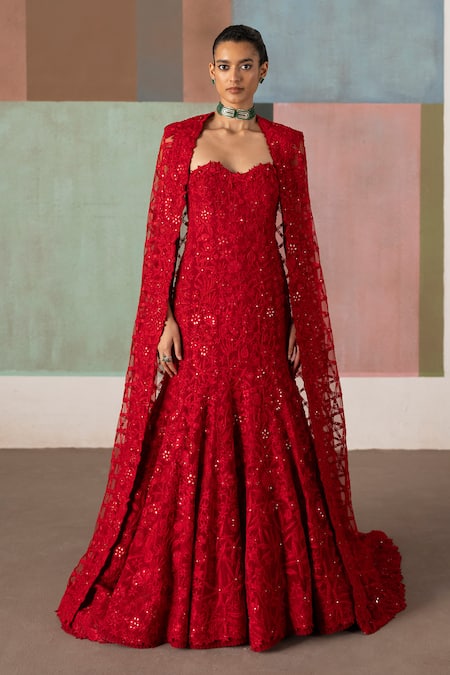 Buy_Mishru_Red Organza Sequins, Embroidery Sweetheart Neck, Open Cheryl Gown With Cape 