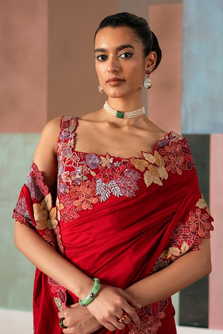 Mishru Selene Floral Embroidered Saree With Blouse 