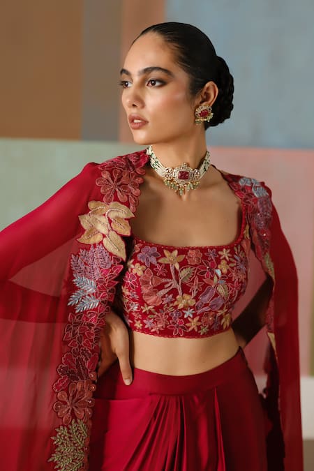 Buy_Mishru_Red Tulle, Satin Embroidery Open , Square Lea Cape Draped Skirt Set 