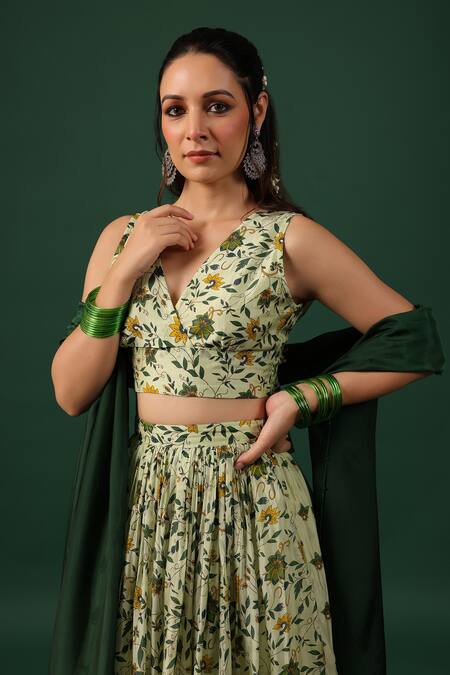 Buy_Baaro Masi_Green Bemberg Beads V-neck Floral Print Skirt Set _Online_at_Aza_Fashions