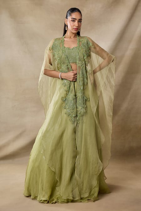 Awigna Hormonie Embroidered Cape Skirt Set 