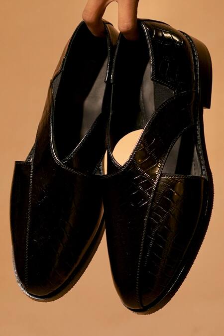 Dmodot_Black Pesha Croco Peshawaris _Online_at_Aza_Fashions