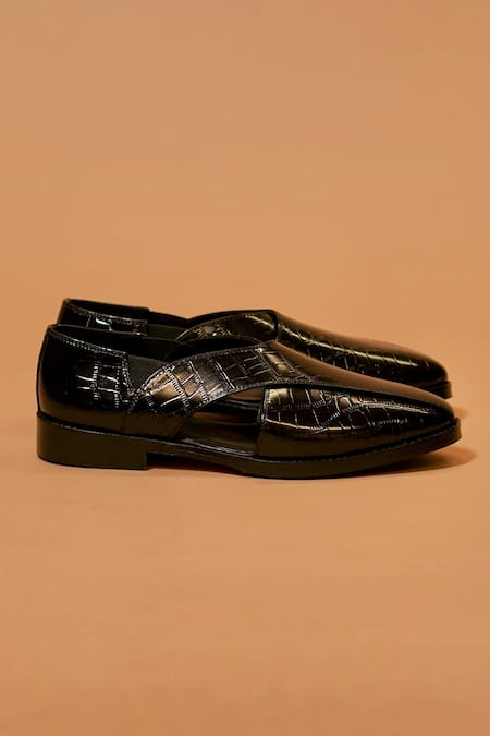 Buy_Dmodot_Black Pesha Croco Peshawaris _Online_at_Aza_Fashions