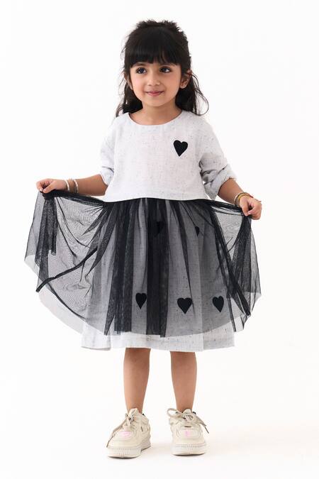 Buy_Three_Ivory Embroidery Yoke Gathered Heart Dress 