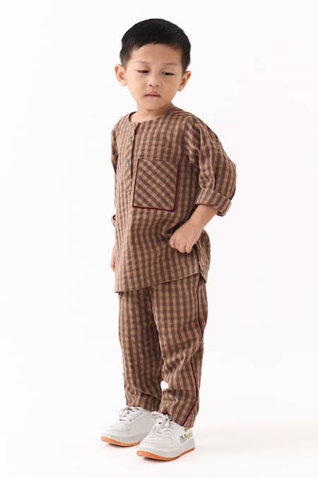 Shop Three Brown Applique Caramel Chequered Pattern Kurta With Pant Online at Aza Fashions Shop_Three_Brown Applique Caramel Chequered Pattern Kurta With Pant _Online_at_Aza_Fashions