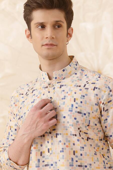 Eleven Brothers_Yellow Silk Geometric Print Kurta _Online_at_Aza_Fashions