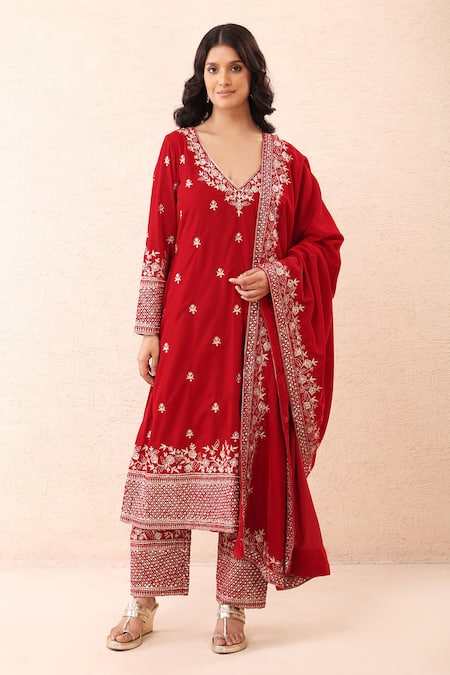 Priyanka Jain Aari Zari Embroidered Velvet Kurta Set 