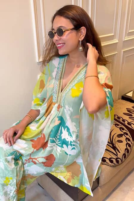 Buy_Aroop Shop India_Green Cotton, Silk Embroidery V-neck Luna Gardenia Print Kaftan Top With Pant 