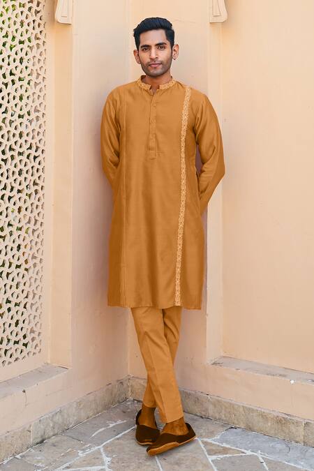 Sanvir Singh_Orange Chanderi, Cotton Zari Thread Placement Kurta Set _Online_at_Aza_Fashions