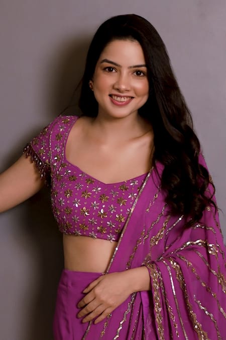 Buy_Rirasa_Magenta Georgette Sequins, Noorani Embroidered Pre-draped Saree With Blouse _Online_at_Aza_Fashions