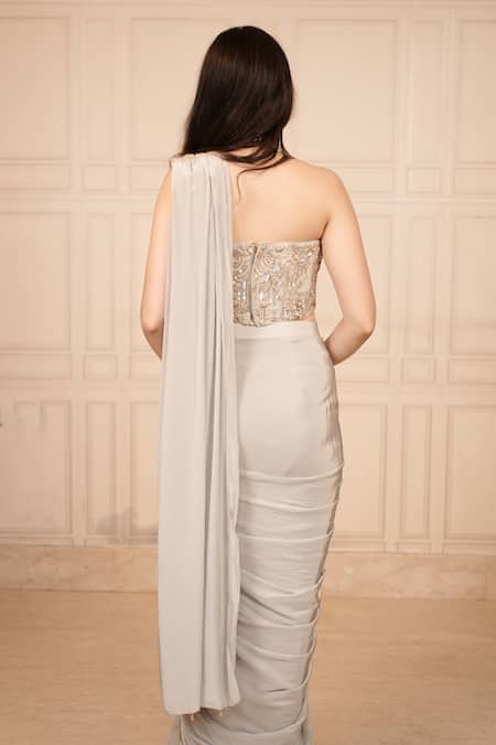 Rirasa Azza Cutdana Embroidered Corset With Pre-Draped Saree 