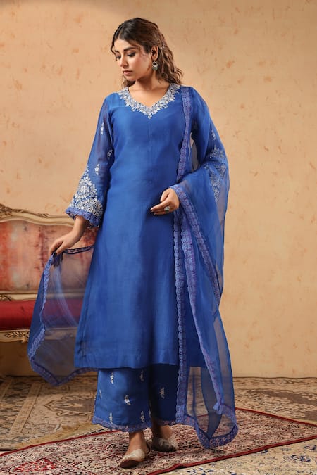 Anshu Wadhwa Chanderi Embroidered Kurta Set 