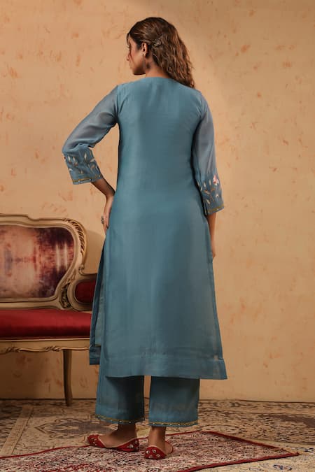 Shop_Anshu Wadhwa_Blue Chanderi, Organza Embroidery, Pearls, Lace V-neck Placement Kurta Set _Online_at_Aza_Fashions