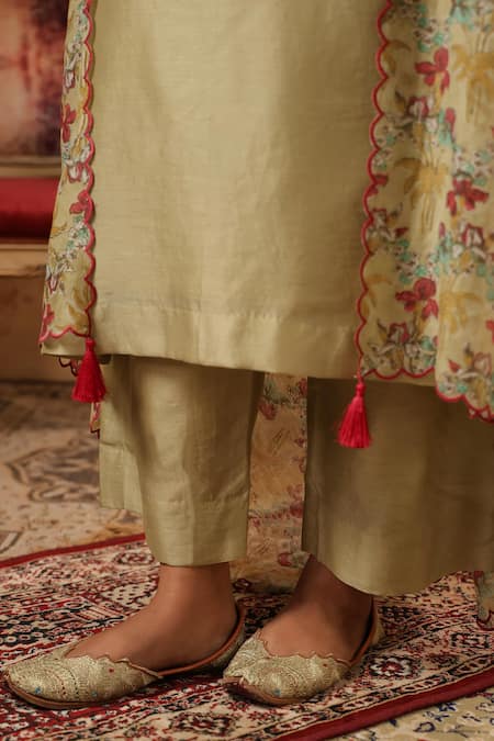 Anshu Wadhwa_Green Chanderi, Organza Embroidery, Foil Printing, Tassels Resham Kurta Set _Online_at_Aza_Fashions