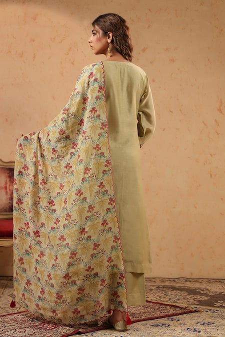 Anshu Wadhwa Resham Embroidered Kurta Set 