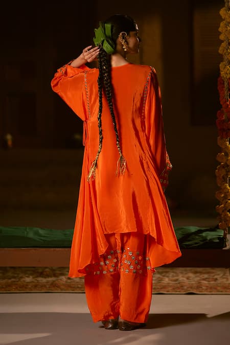 Prahnaaya Mangala Asymmetric Kurta With Salwar 