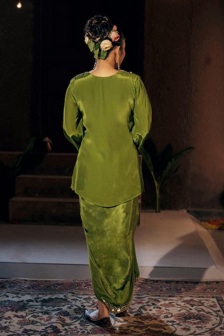 Prahnaaya Sunira Embroidered Jacket Tunic With Skirt 