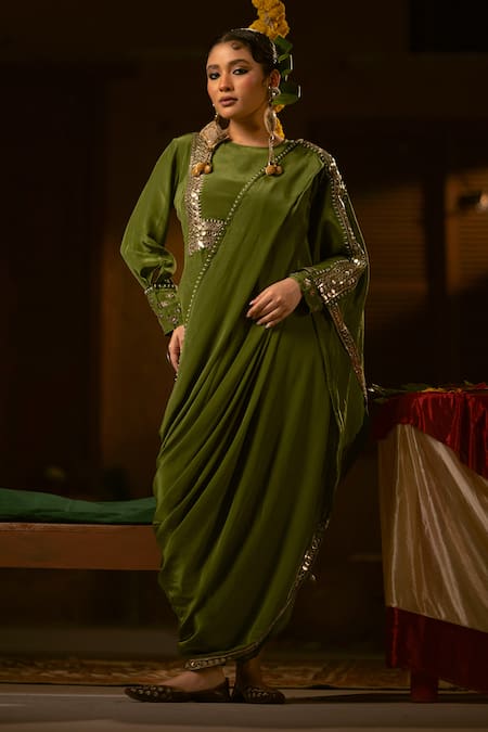 Prahnaaya Sunira Green Embroidered Top Skirt Set 