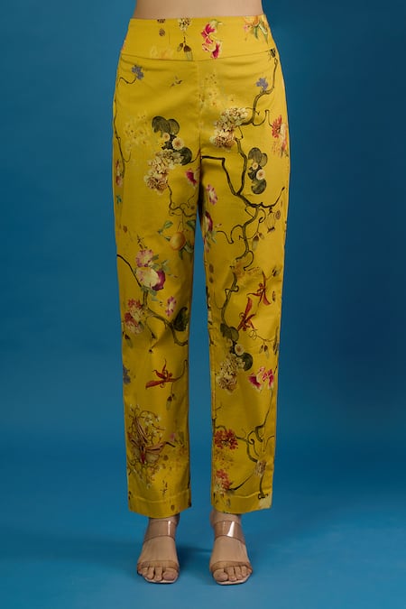 Anamika Khanna Yellow Embroidery Mandarin Collar Elephant Eye Print Kurta Set at Aza Fashions Anamika Khanna_Yellow Embroidery Mandarin Collar Elephant Eye Print Kurta Set _at_Aza_Fashions