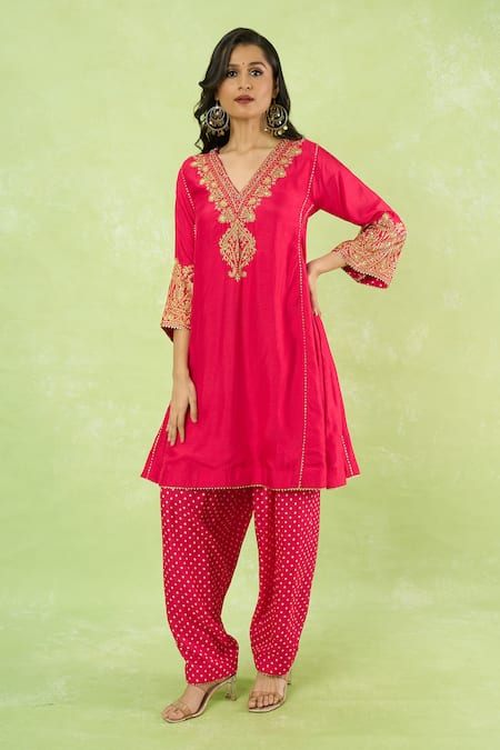 Sheetal Batra_Pink Embroidery, Zari V-neck Kurta With Salwar _Online_at_Aza_Fashions