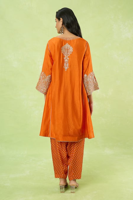 Sheetal Batra Embroidered Short Kurta With Salwar 