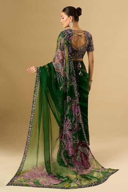 Mahima Mahajan Embroidered Saree With Blouse 