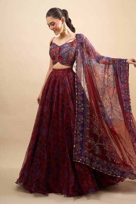 Mahima Mahajan_Red Organza Embroidery, Sequins, Metallic Thread Floral Print Lehenga Set _at_Aza_Fashions