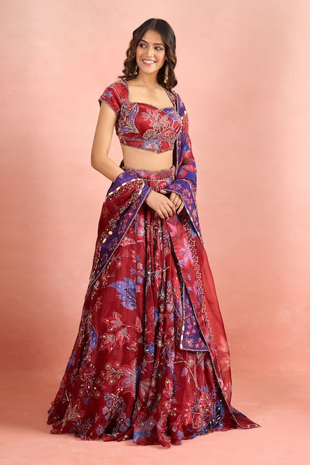 Mahima Mahajan_Red Embroidery, Sequins, Mirrors, Zari Sweetheart Neck Floral Print Lehenga Set _Online_at_Aza_Fashions
