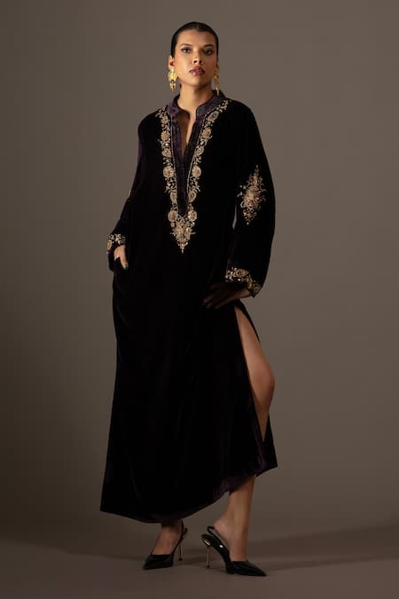 Shop_Bunka_Purple Velvet Embroidery V-neck, Collared Ananya Kaftan Kurta _Online_at_Aza_Fashions