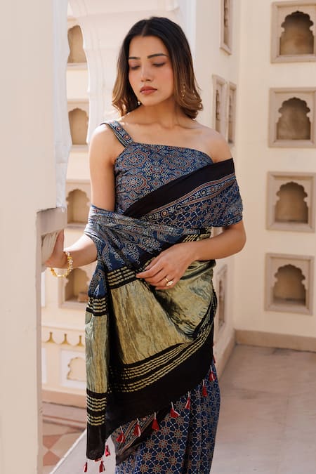 Shop_Geroo Jaipur_Blue Modal, Silk Zari, Hand Block Print Saree With Unstitched Blouse Piece 