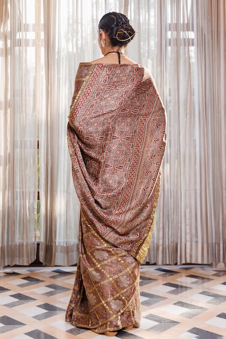 Geroo Jaipur Printed Saree With Unstitched Blouse Piece 