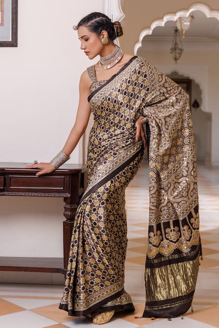 Buy_Geroo Jaipur_Brown Modal, Silk Sequins, Embroidery, Woven Saree With Unstitched Blouse Piece 