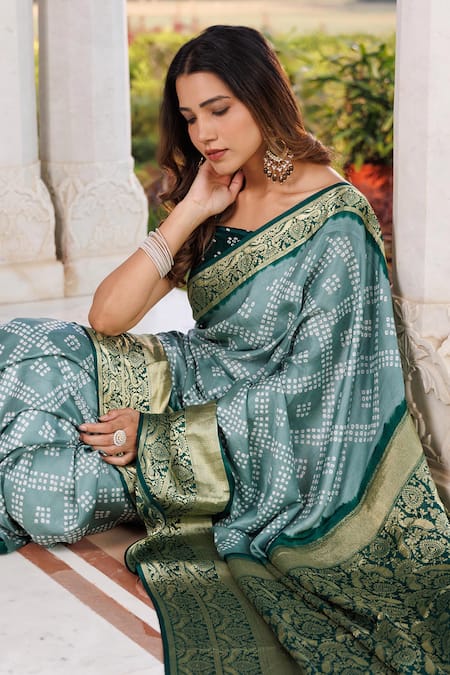 Geroo Jaipur_Green Silk Zari Woven Saree With Unstitched Blouse Piece _Online_at_Aza_Fashions