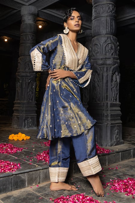 Monk & Mei By Sonia Anand Bhavya Embellished Kurta & Pant Set 