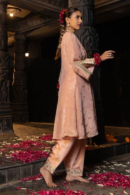 Monk & Mei By Sonia Anand Bhavya Embellished Kurta & Pant Set 