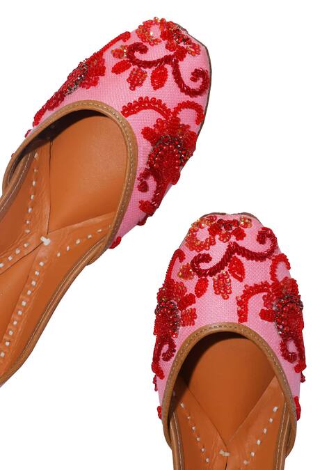 Buy_Kurrbat_Pink Camellia Embroidered Juttis _Online_at_Aza_Fashions